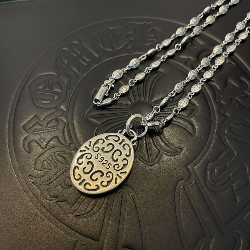 Ch*0me He**ts necklaces